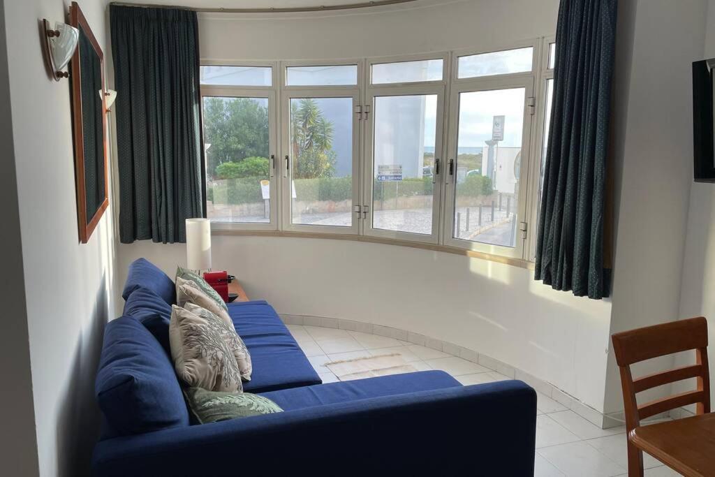 Blue - Beachfront Apartment อาร์มาซอง เด เปรา ภายนอก รูปภาพ