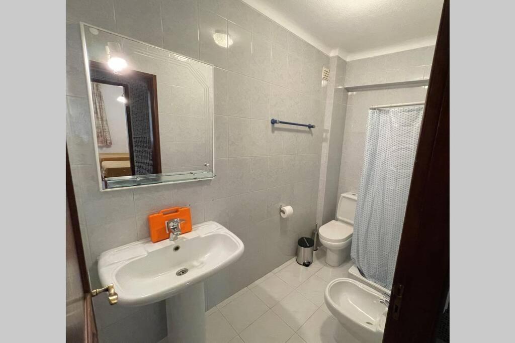 Blue - Beachfront Apartment อาร์มาซอง เด เปรา ภายนอก รูปภาพ
