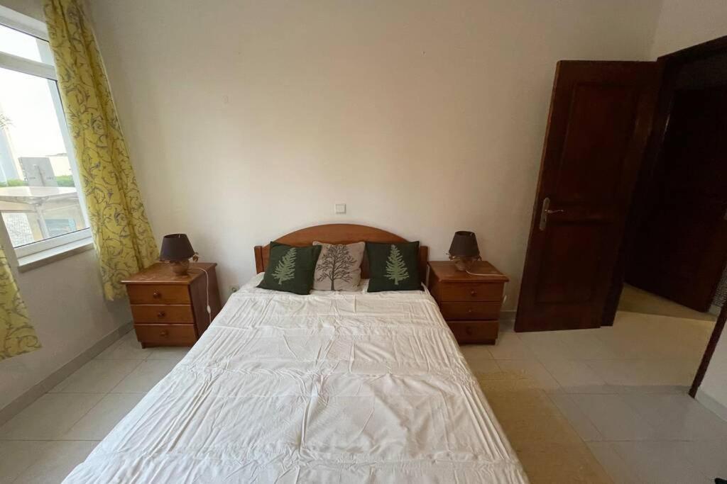 Blue - Beachfront Apartment อาร์มาซอง เด เปรา ภายนอก รูปภาพ